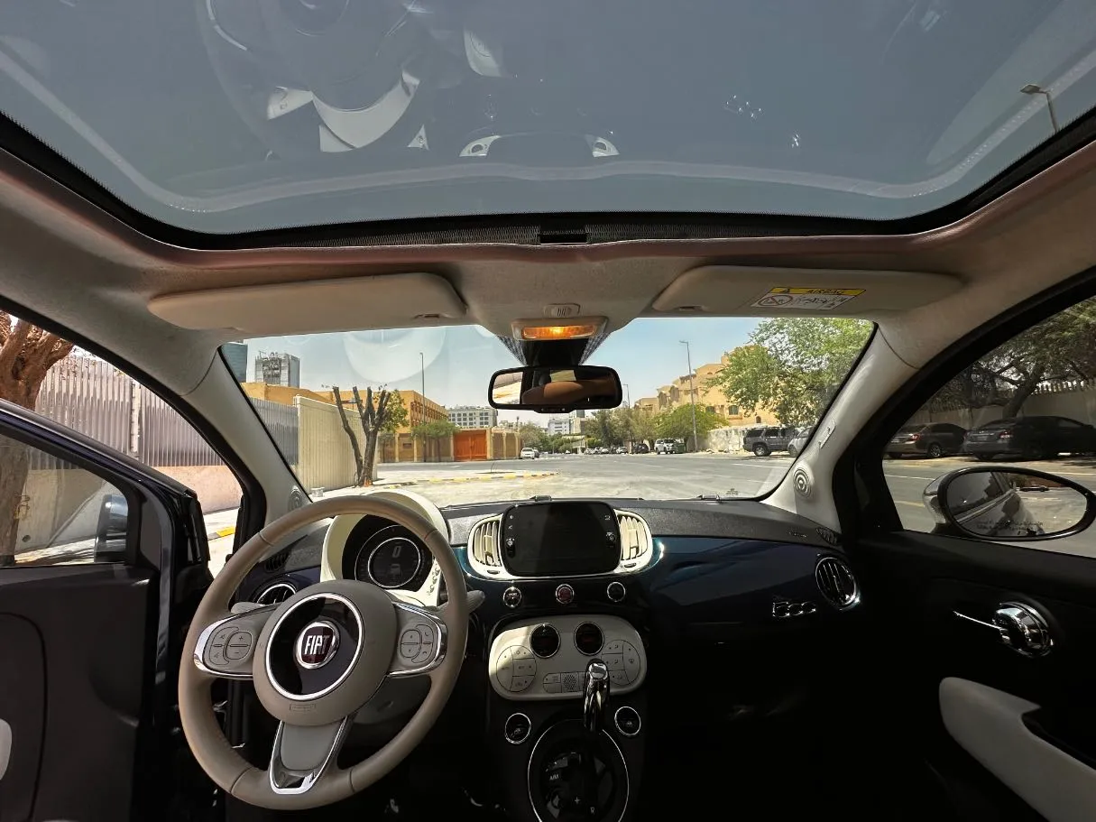 Car image 13