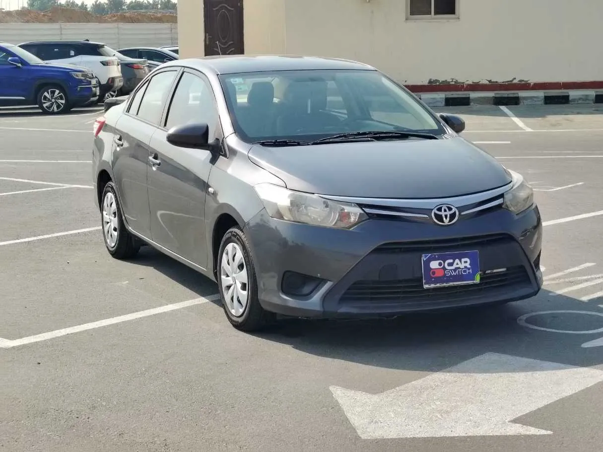 Car image 3
