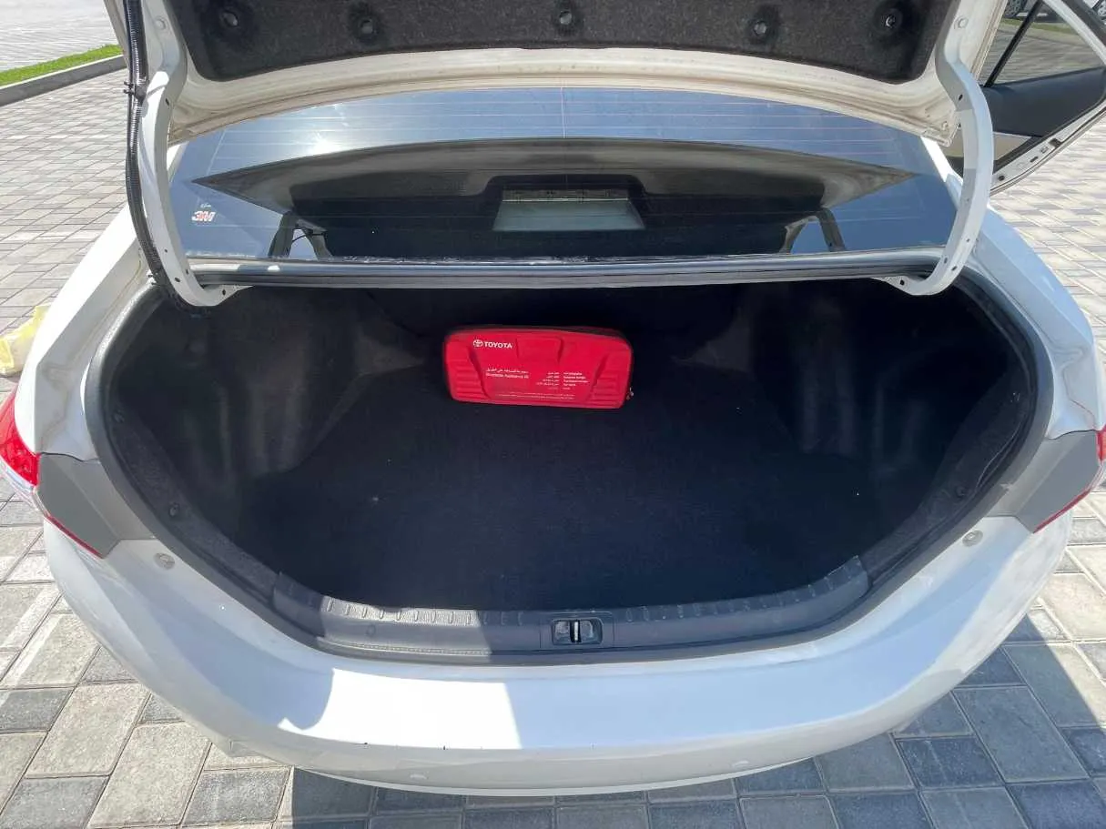 Car image 33
