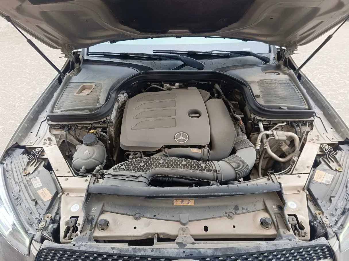 Car image 36