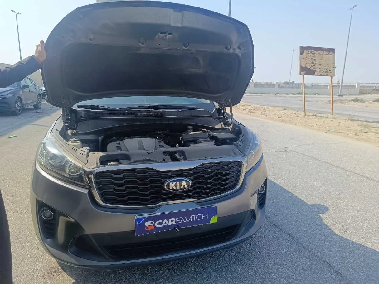 Car image 35