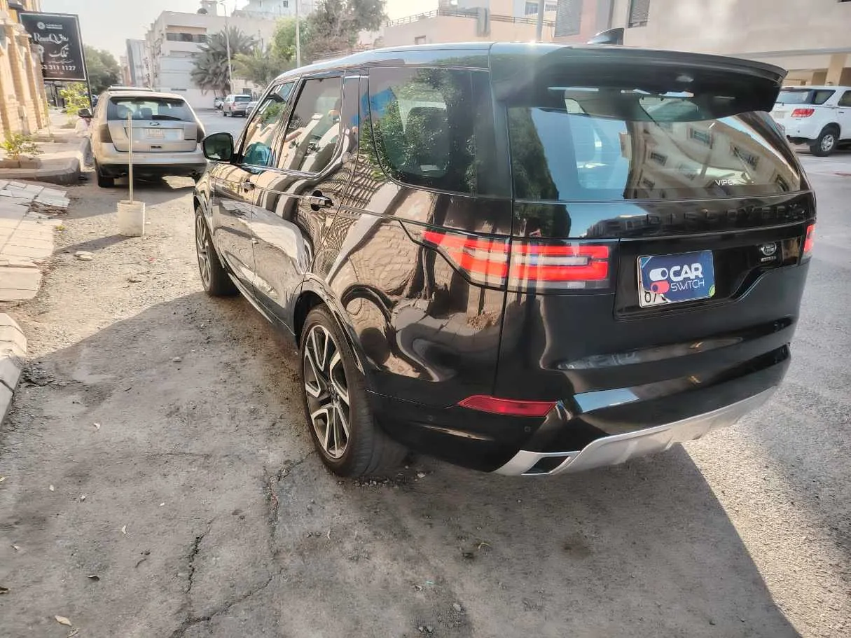 Car image 7