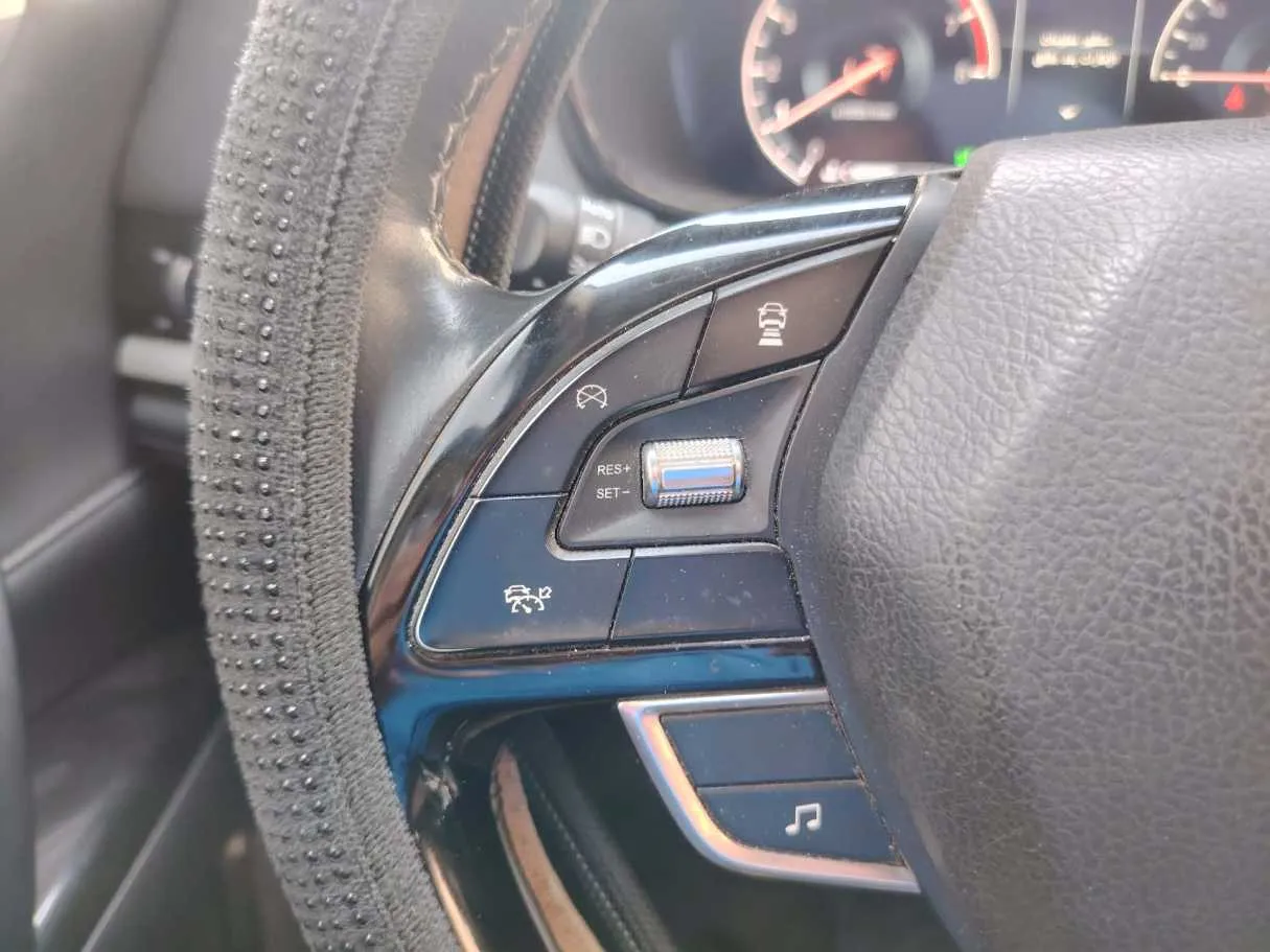 Car image 38