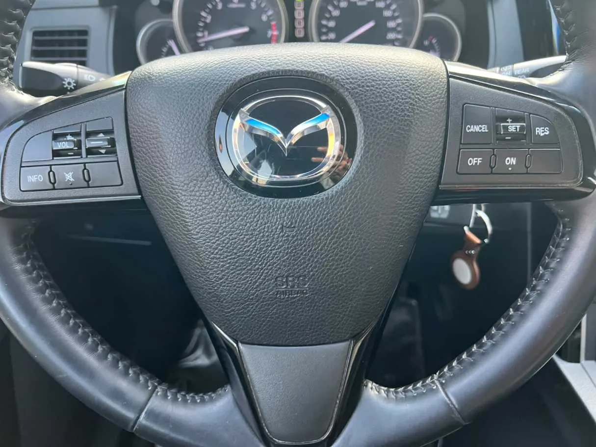 Car image 21