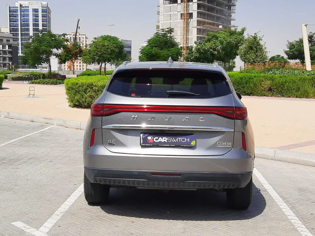 Car image 6