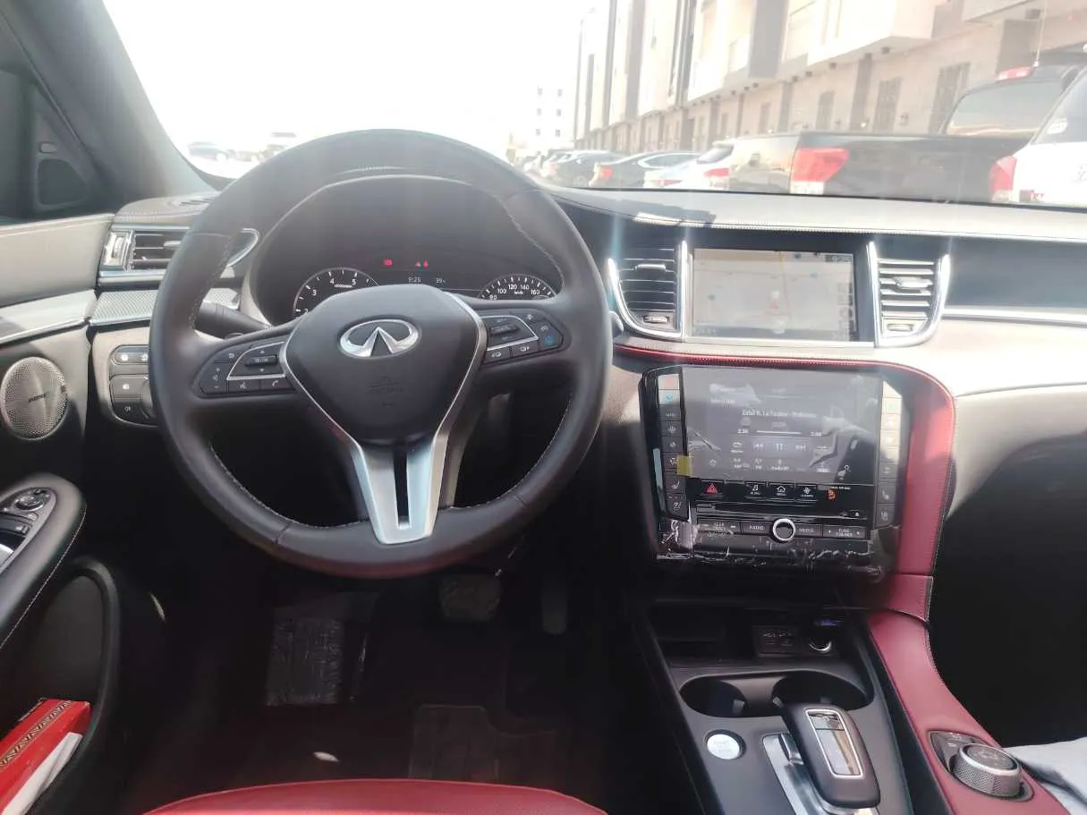 Car image 22