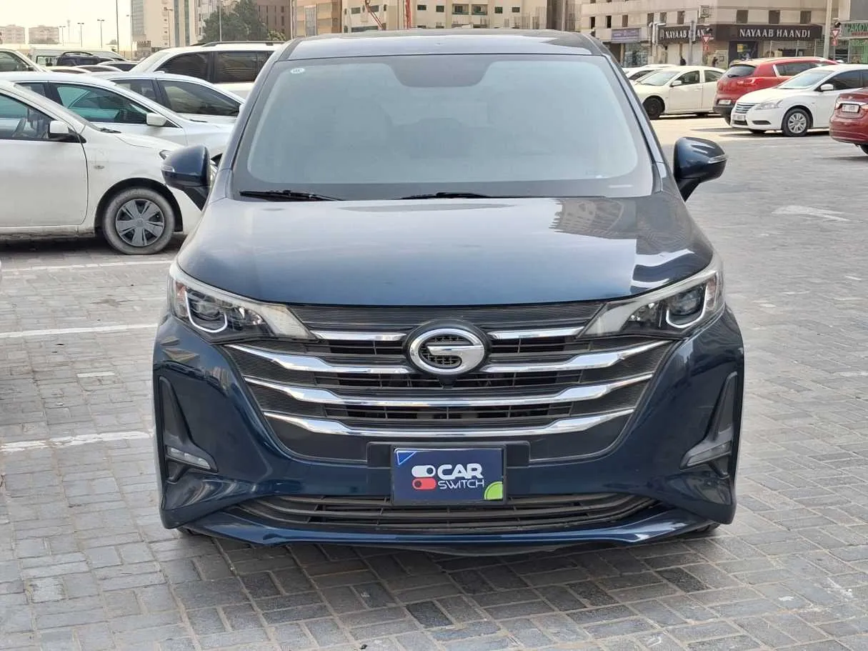 Car image 2