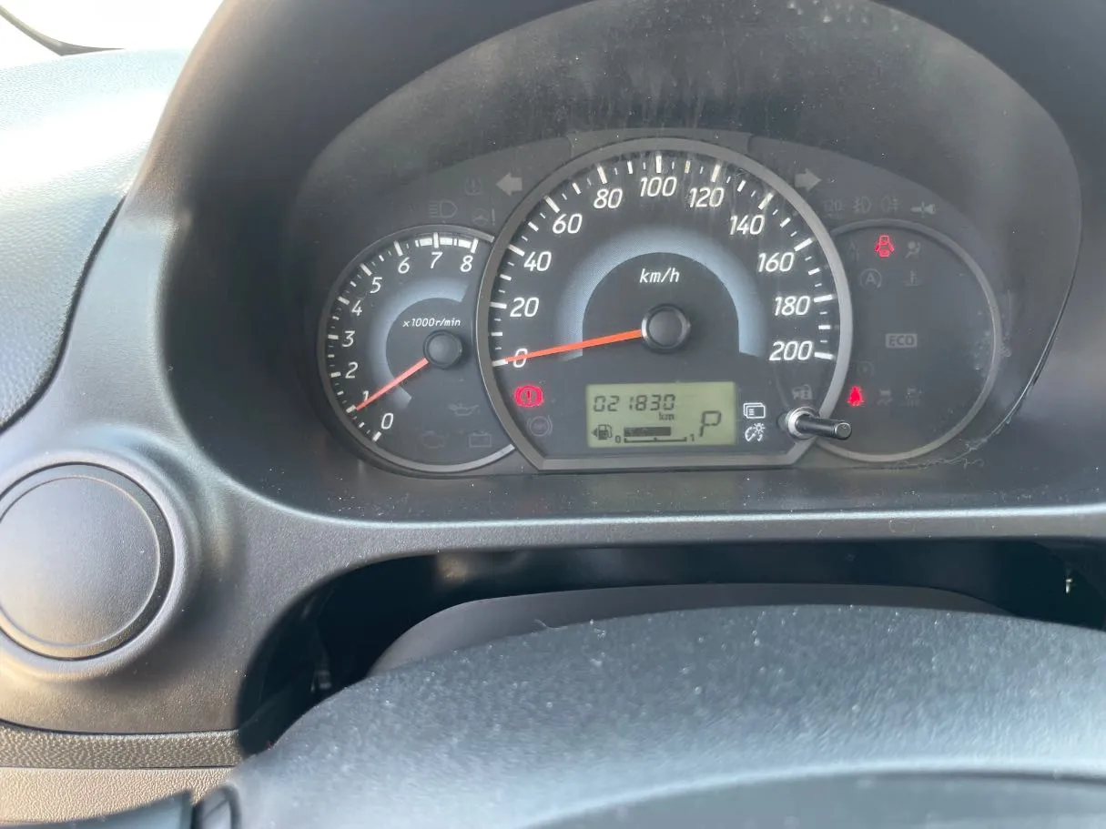 Car image 20