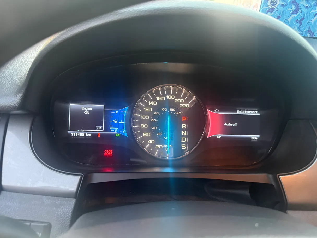 Car image 13