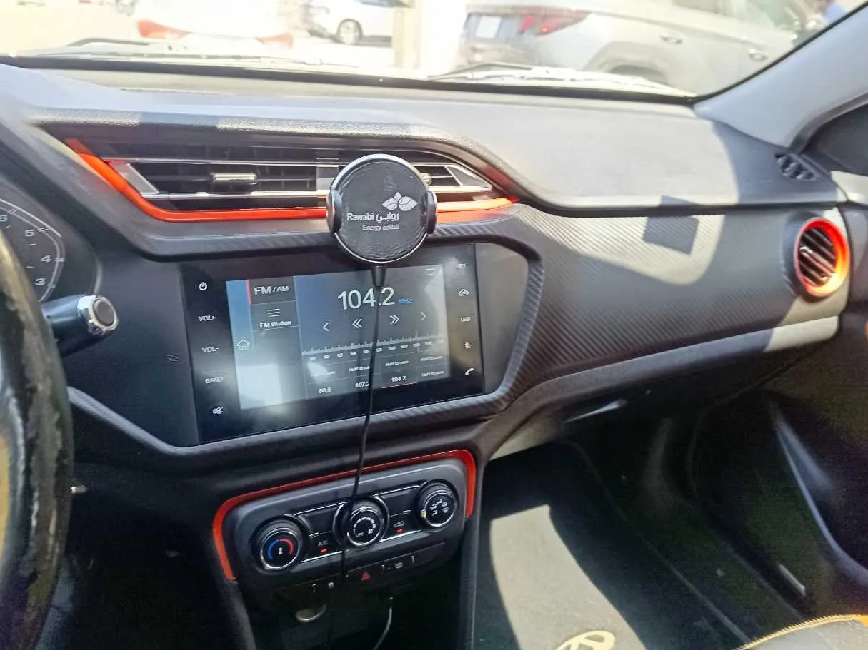 Car image 21