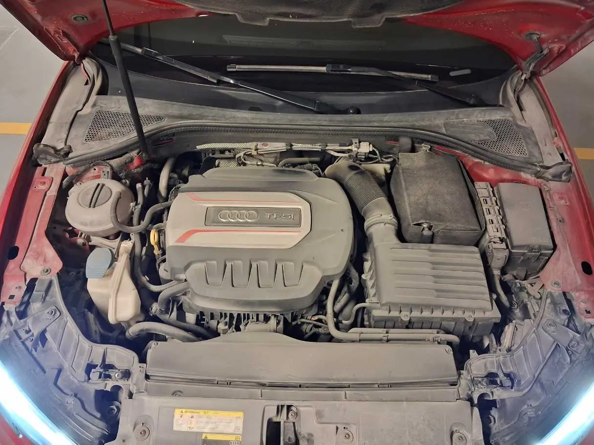 Car image 20