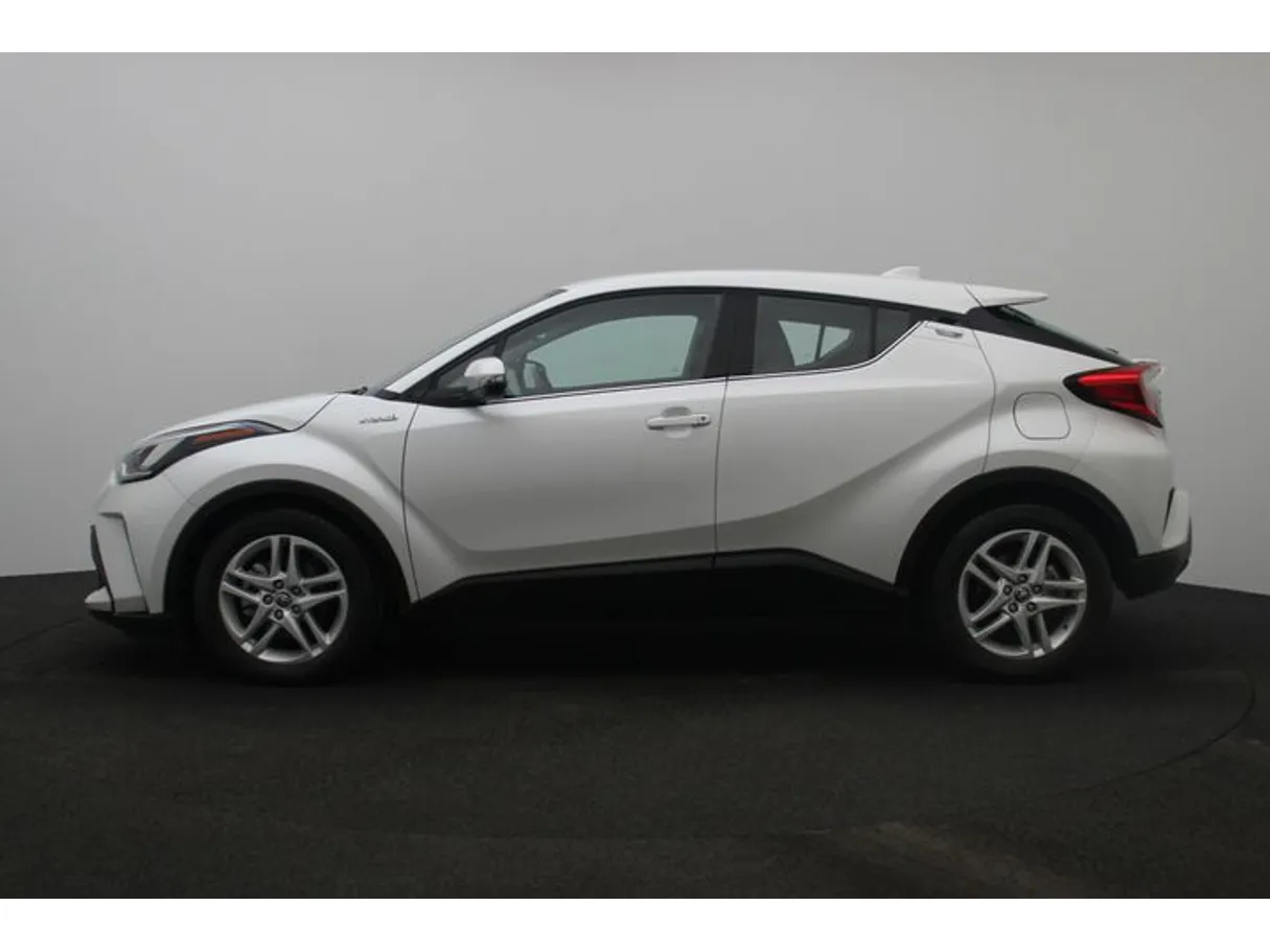 Car image 3
