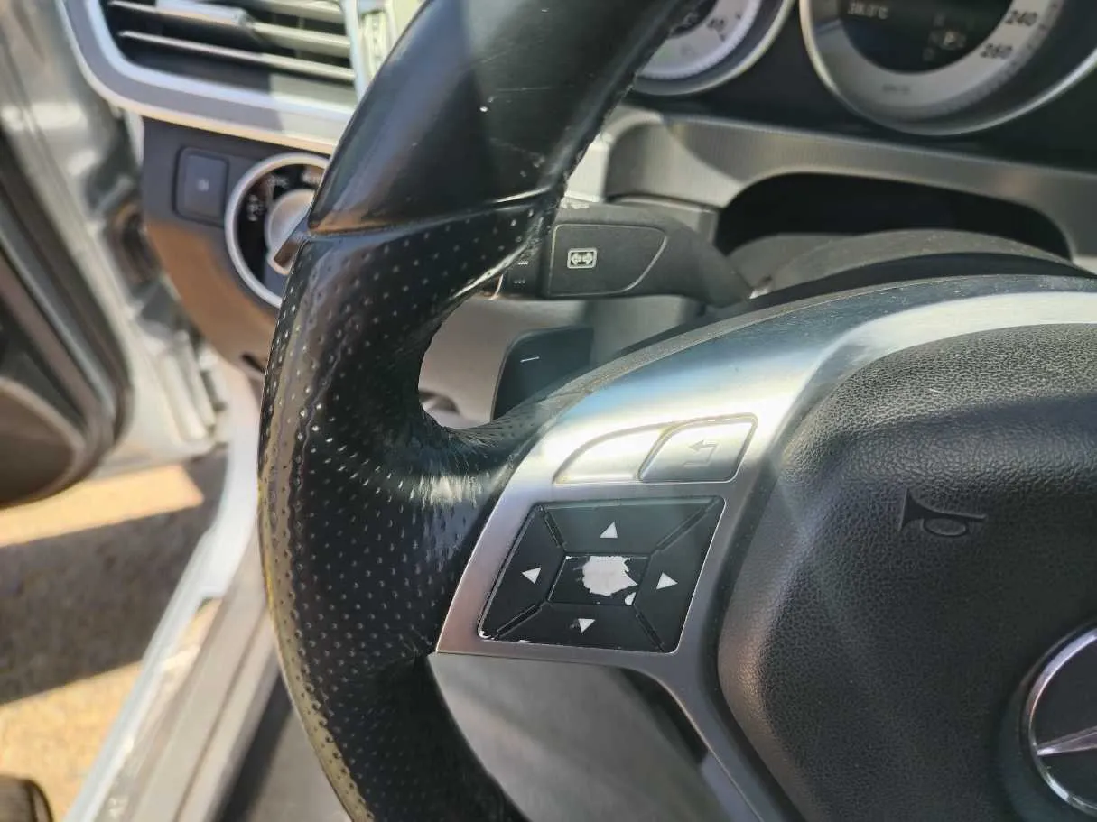 Car image 45
