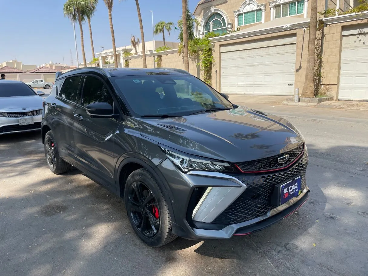Car image 3