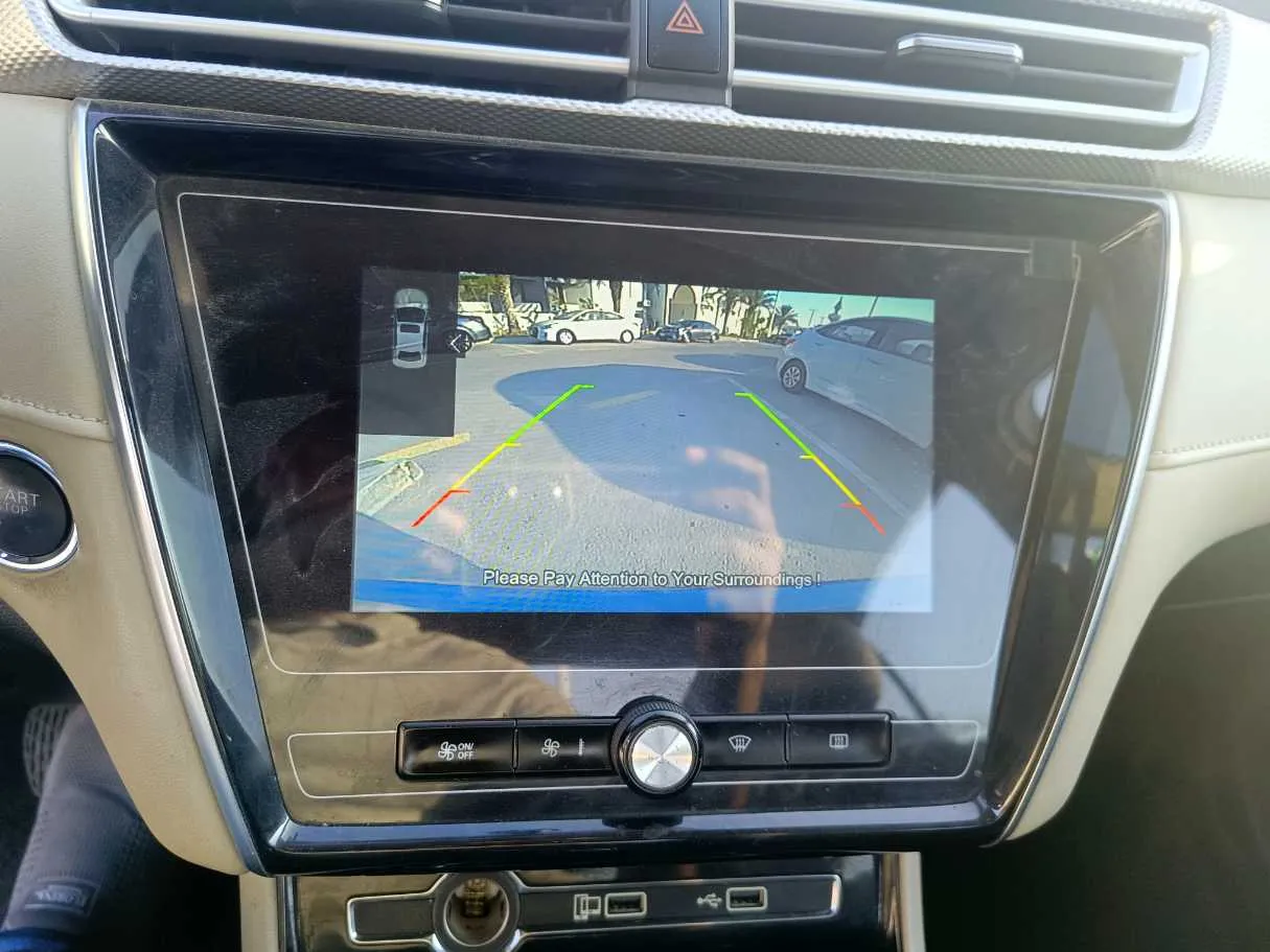 Car image 23