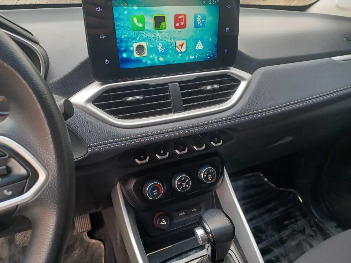 Car image 17