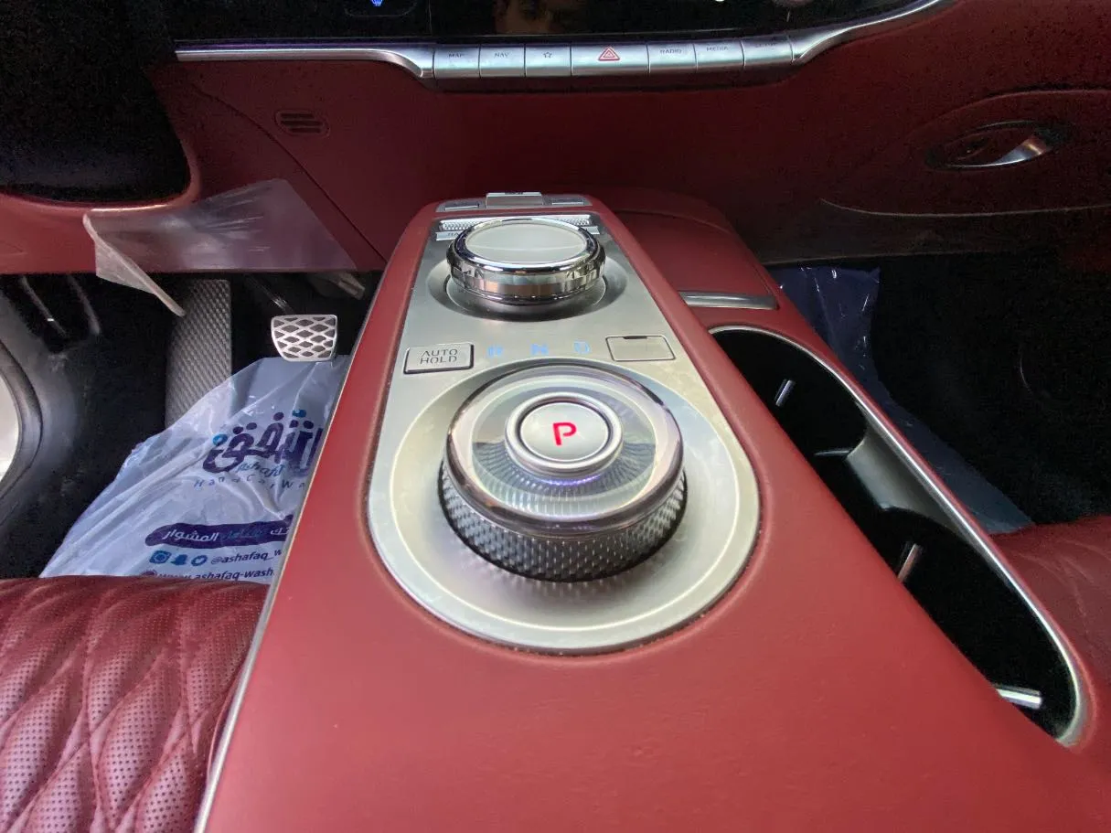 Car image 17