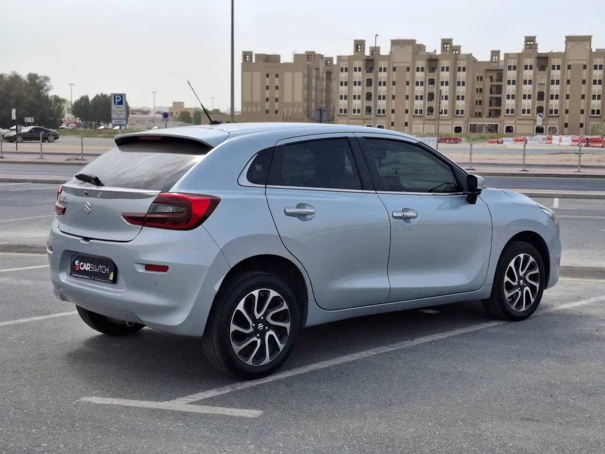 Car image 7