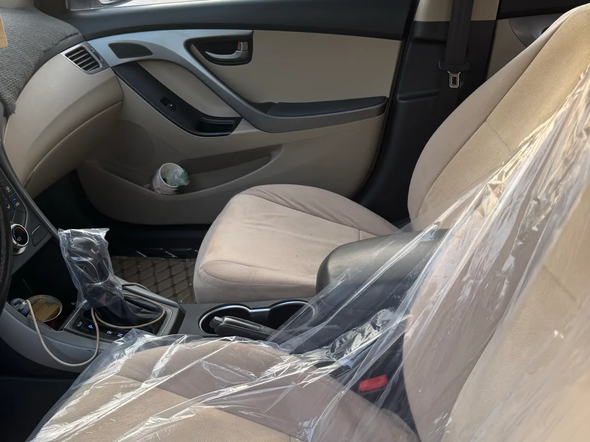 Car image 7