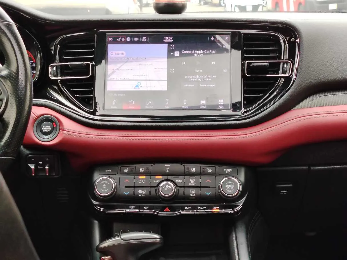 Car image 24