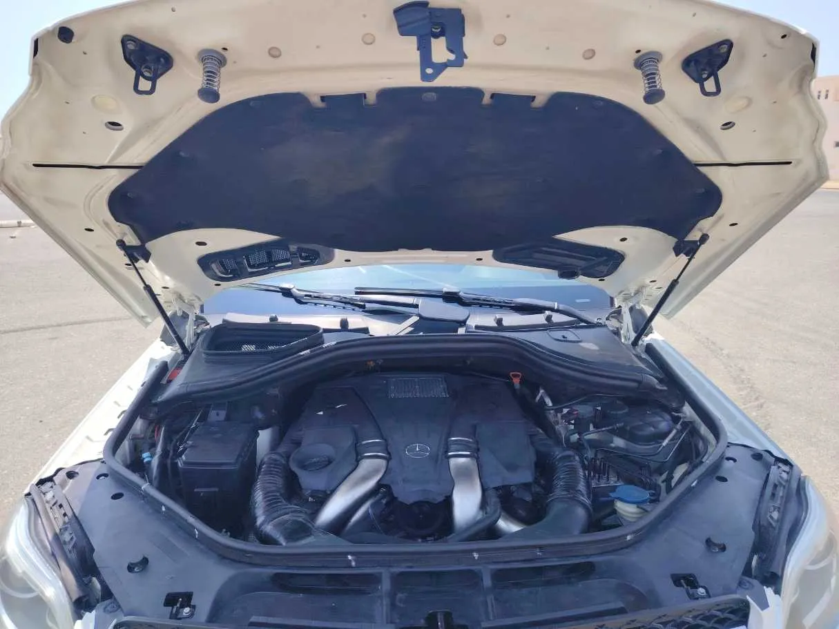Car image 38