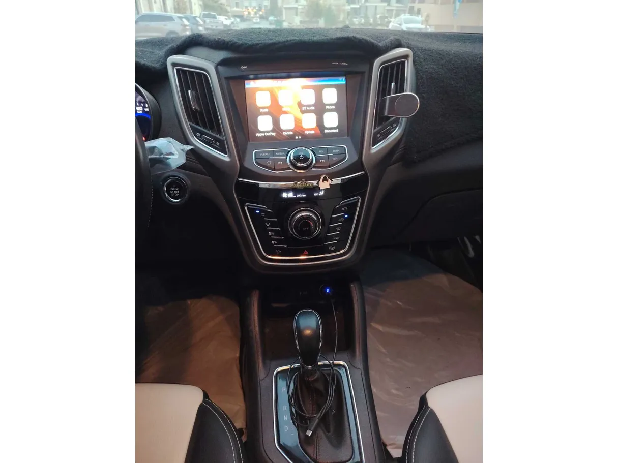 Car image 21