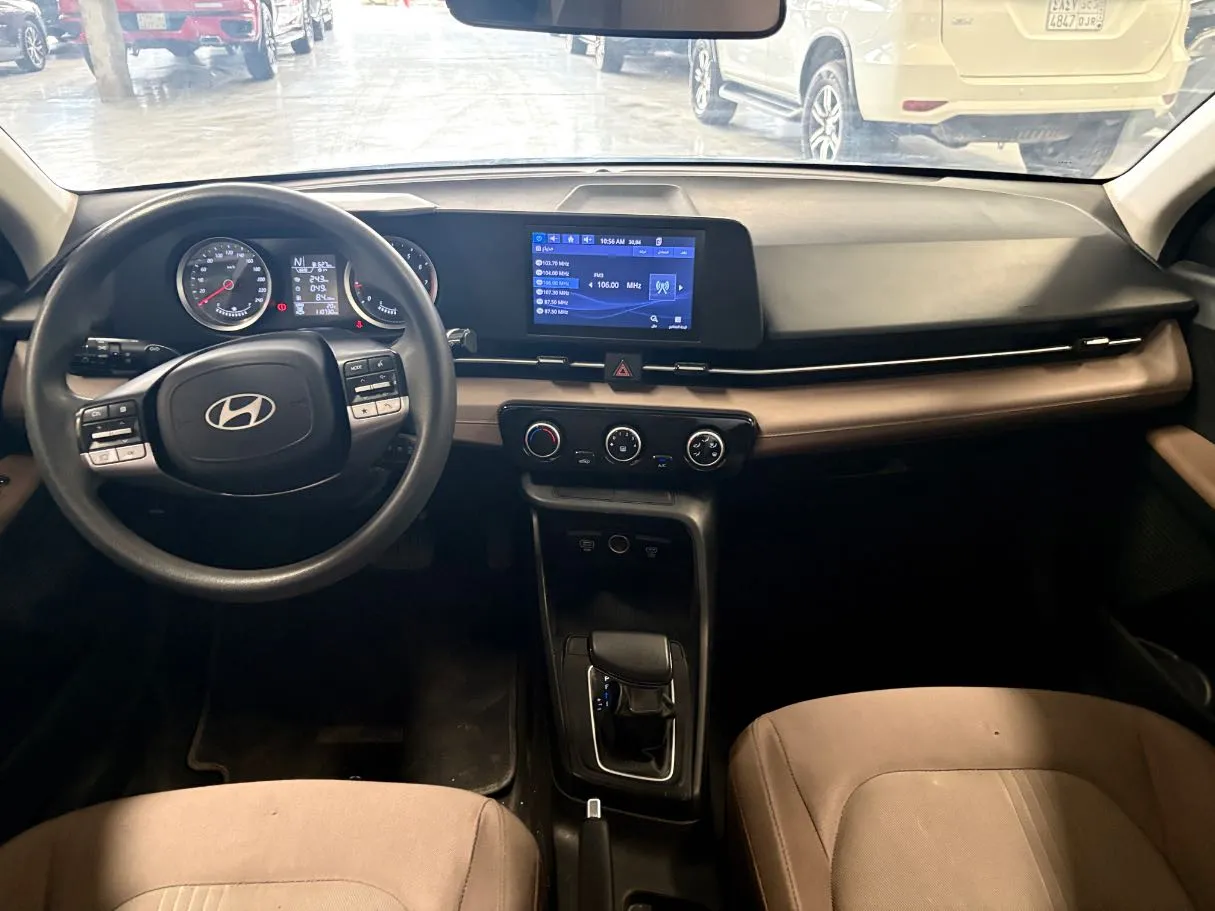 Car image 20