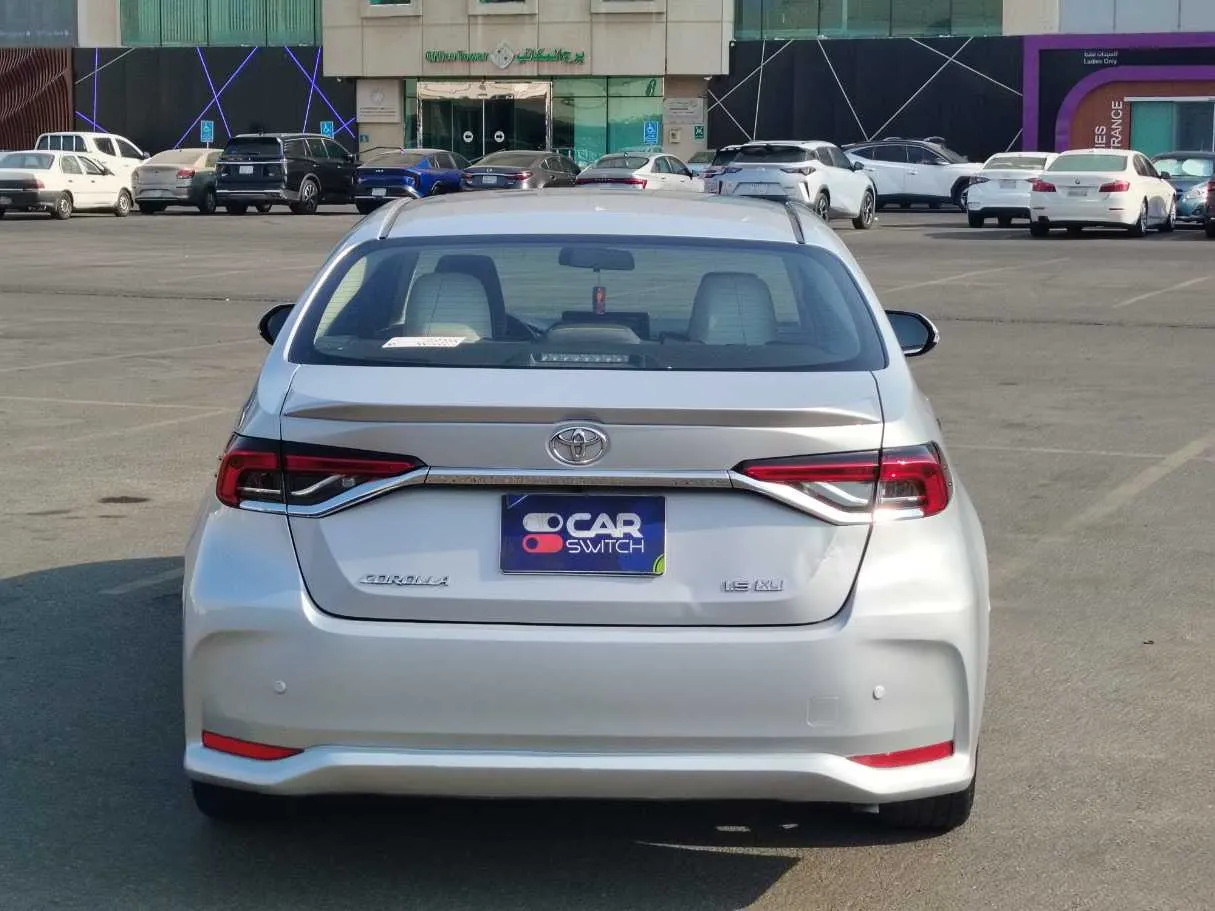Car image 6