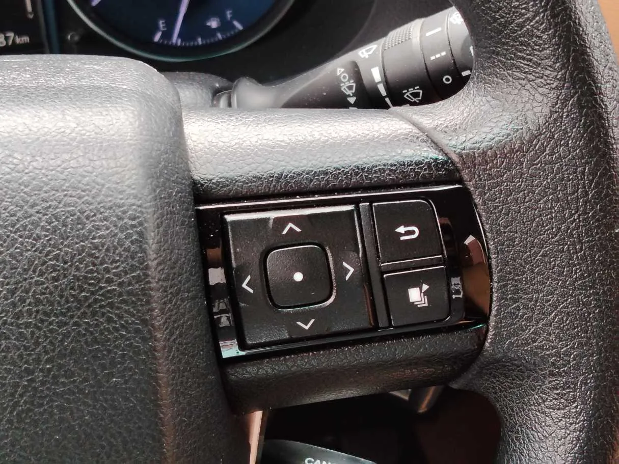 Car image 27