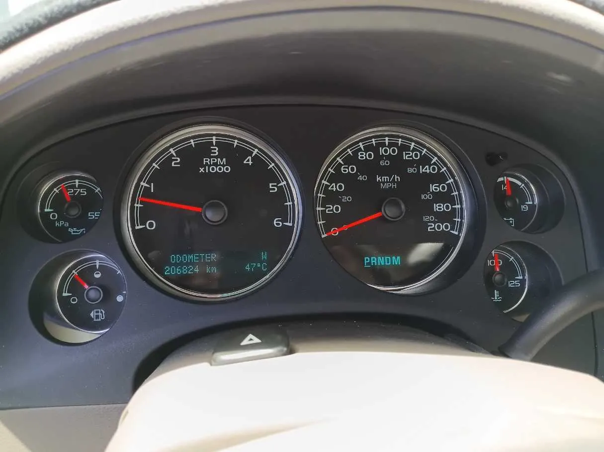 Car image 24