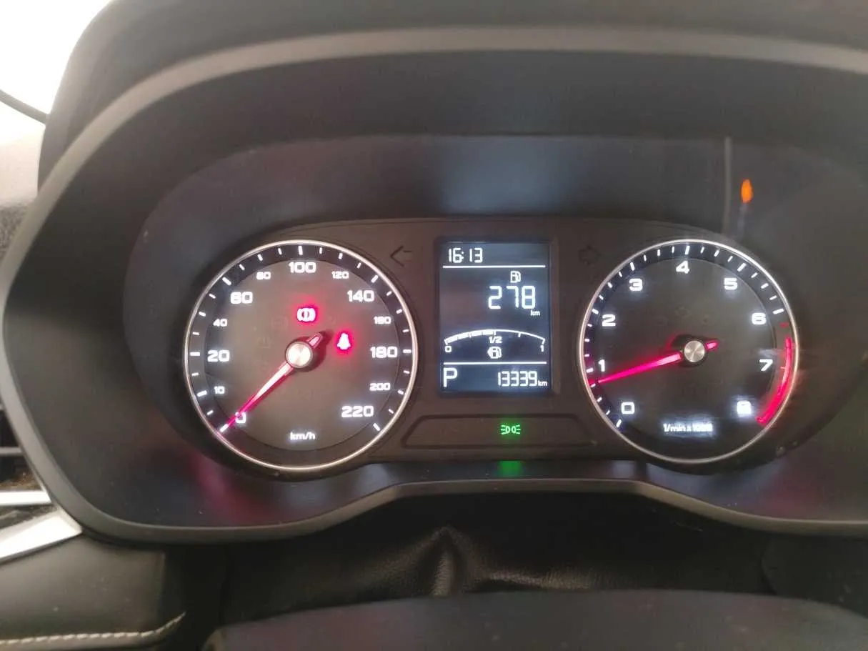 Car image 31