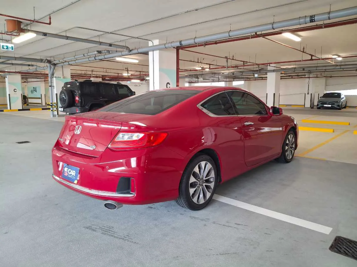 Car image 5
