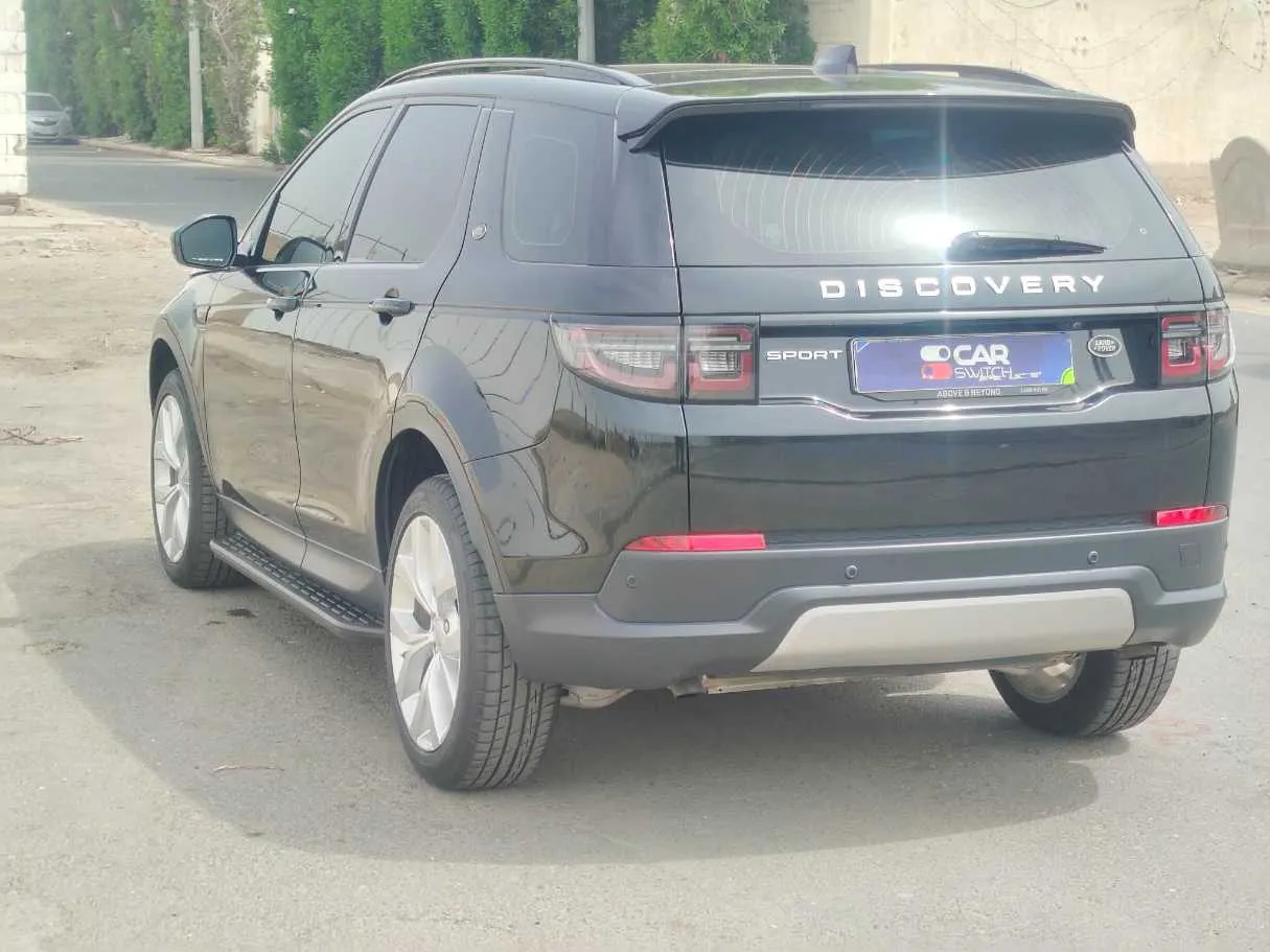 Car image 7