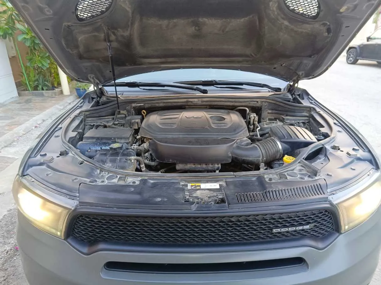 Car image 38
