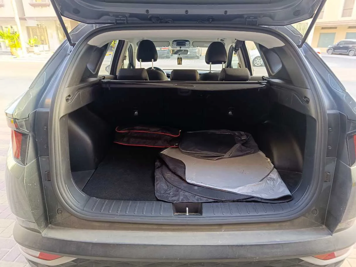Car image 27