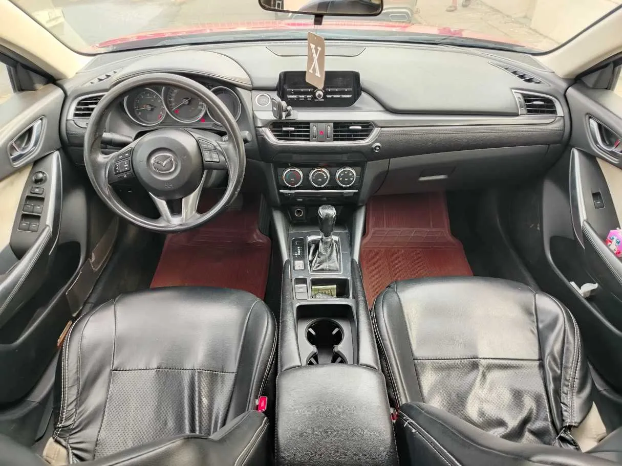 Car image 22