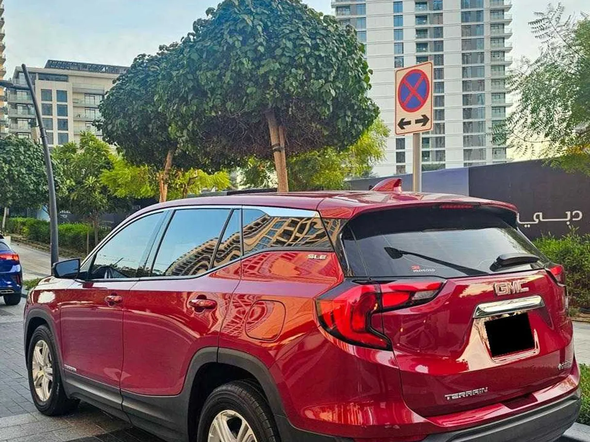 Car image 7