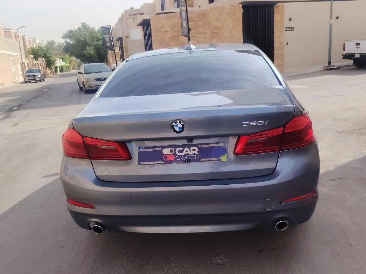 Car image 6