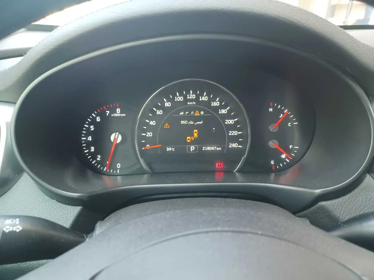 Car image 17
