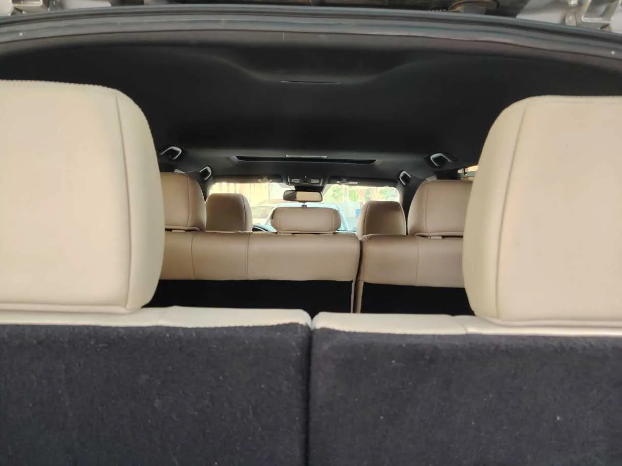 Car image 22