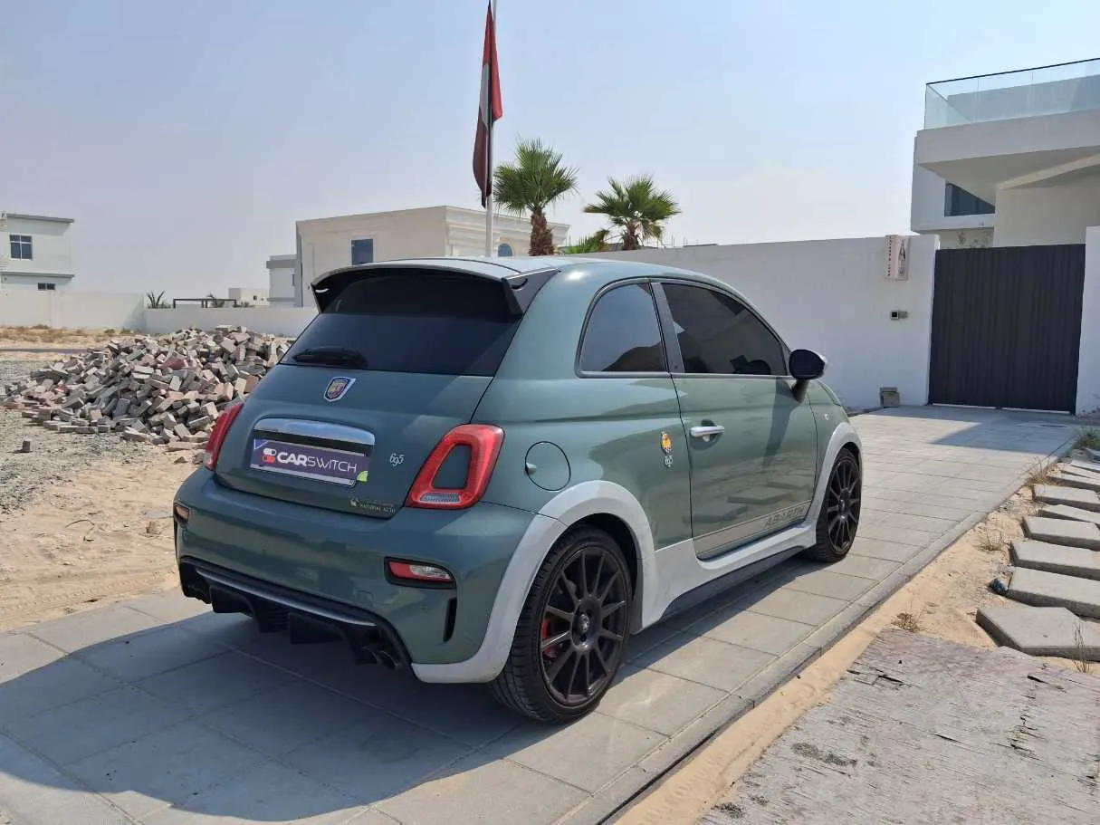 Car image 5