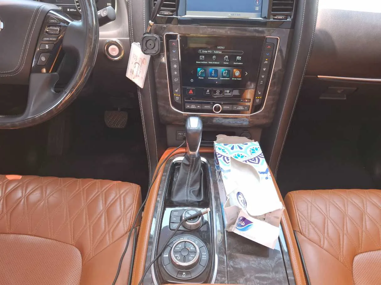 Car image 15