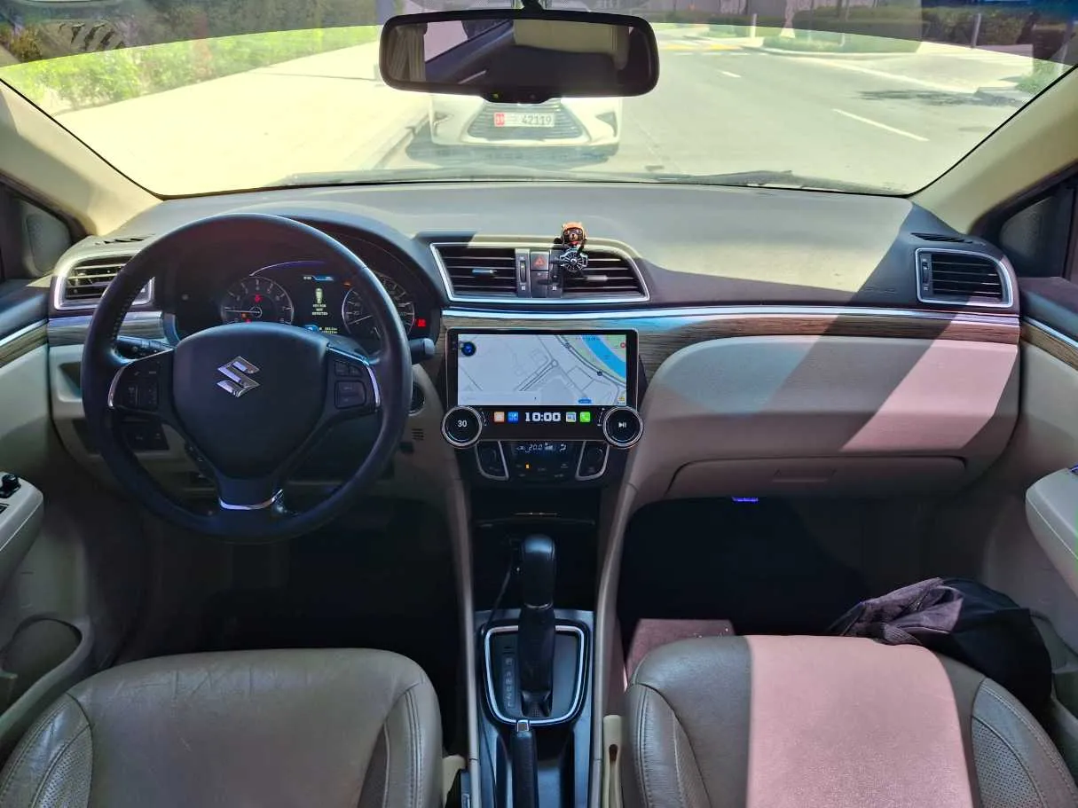 Car image 15