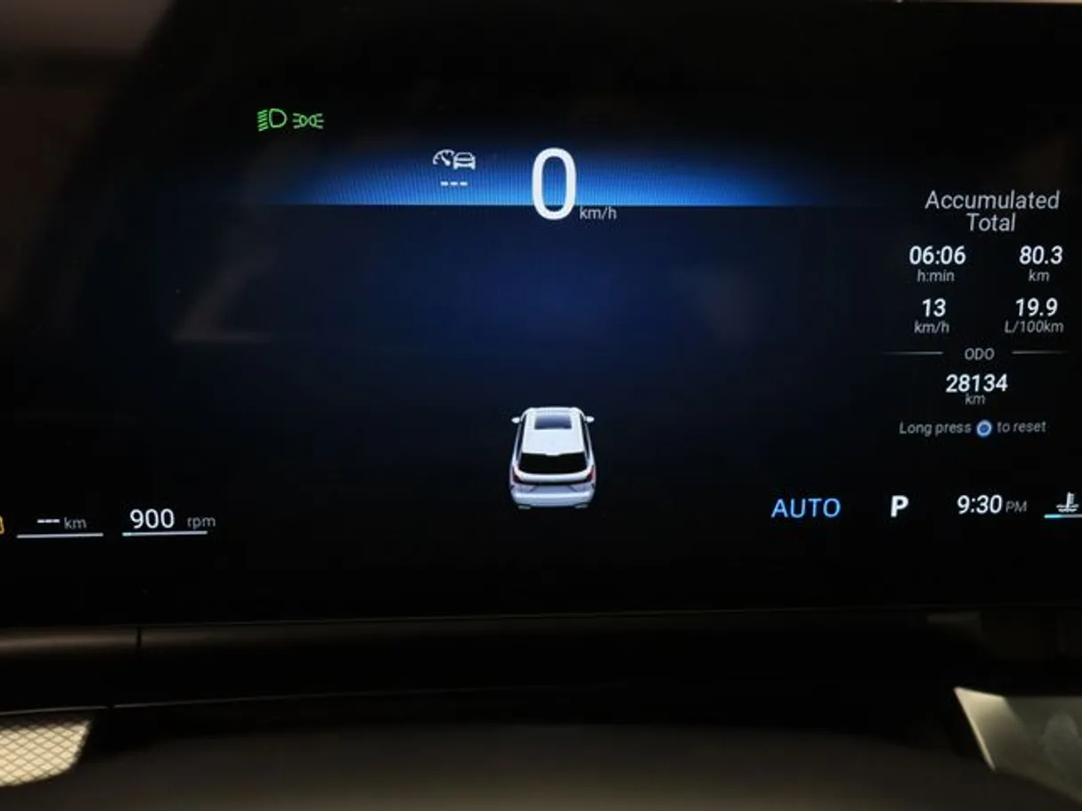 Car image 6