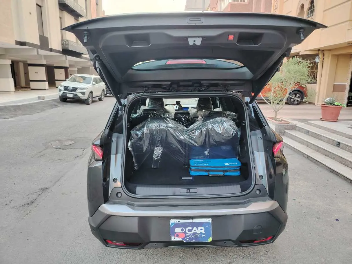 Car image 28