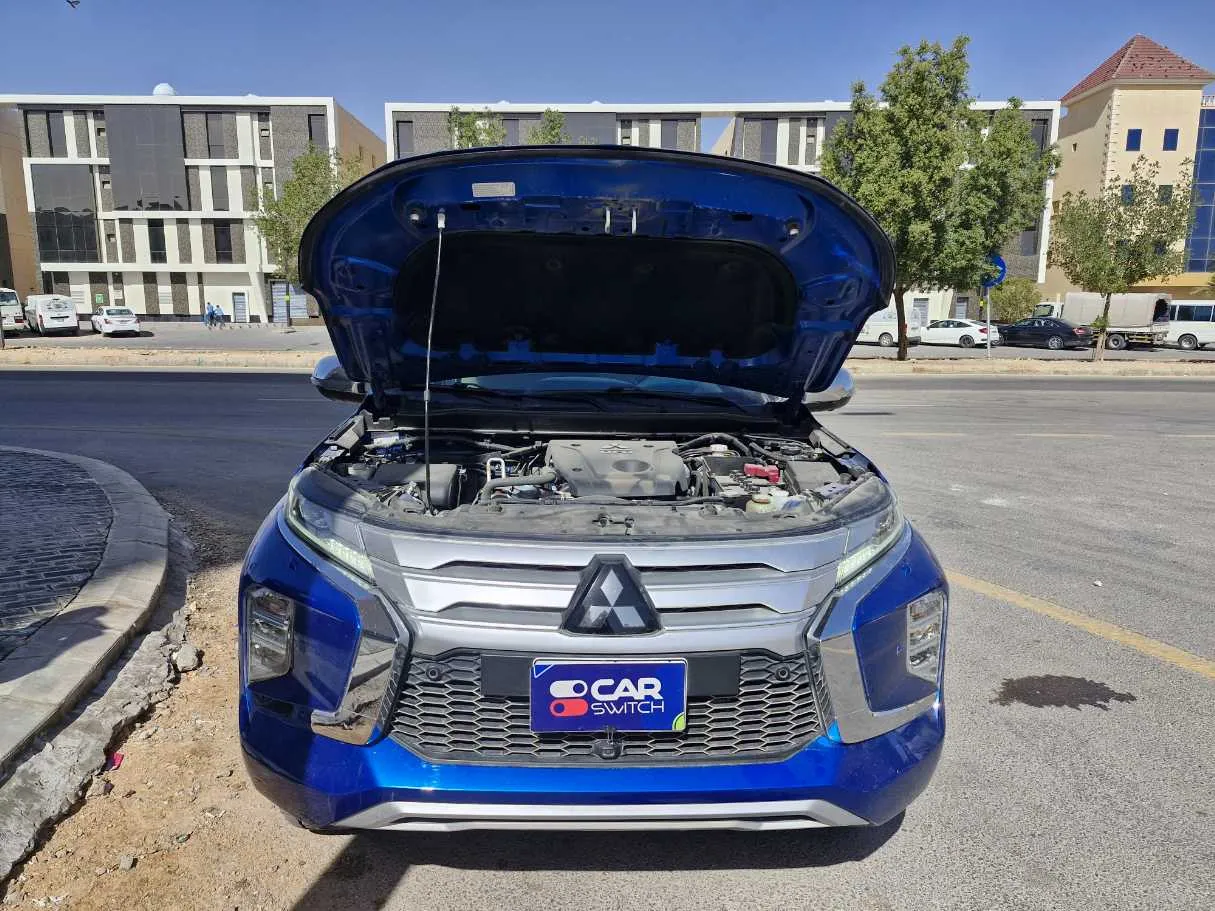 Car image 21