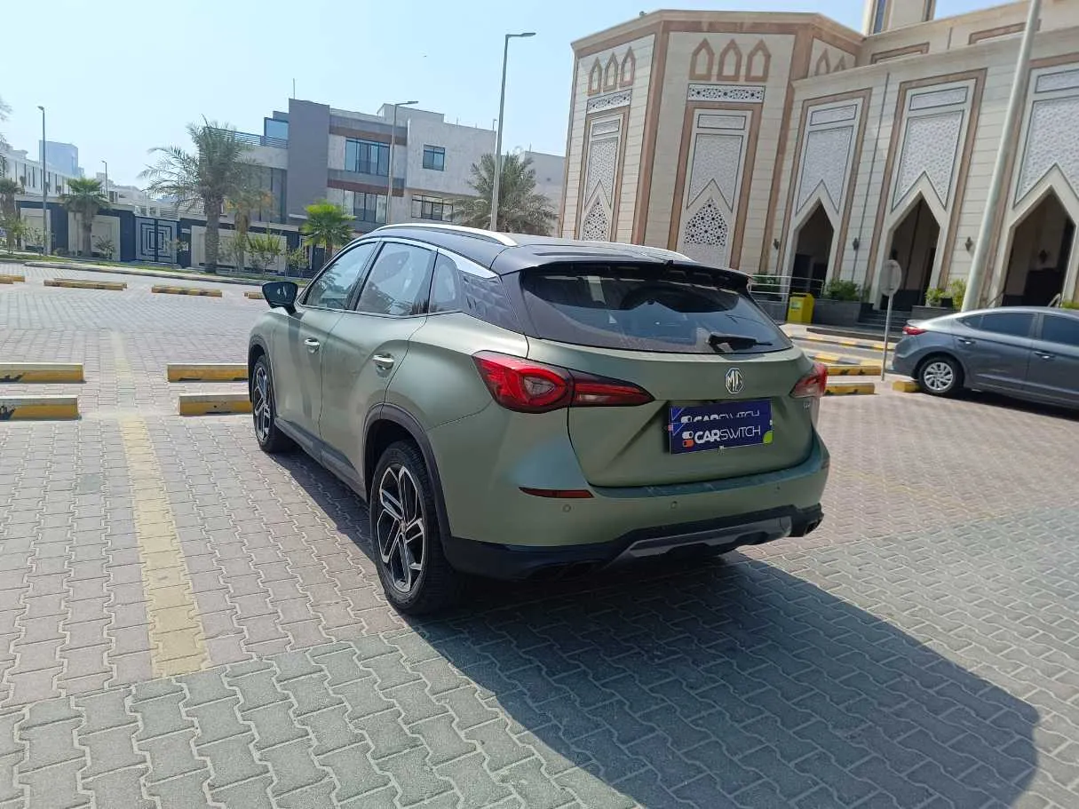 Car image 7
