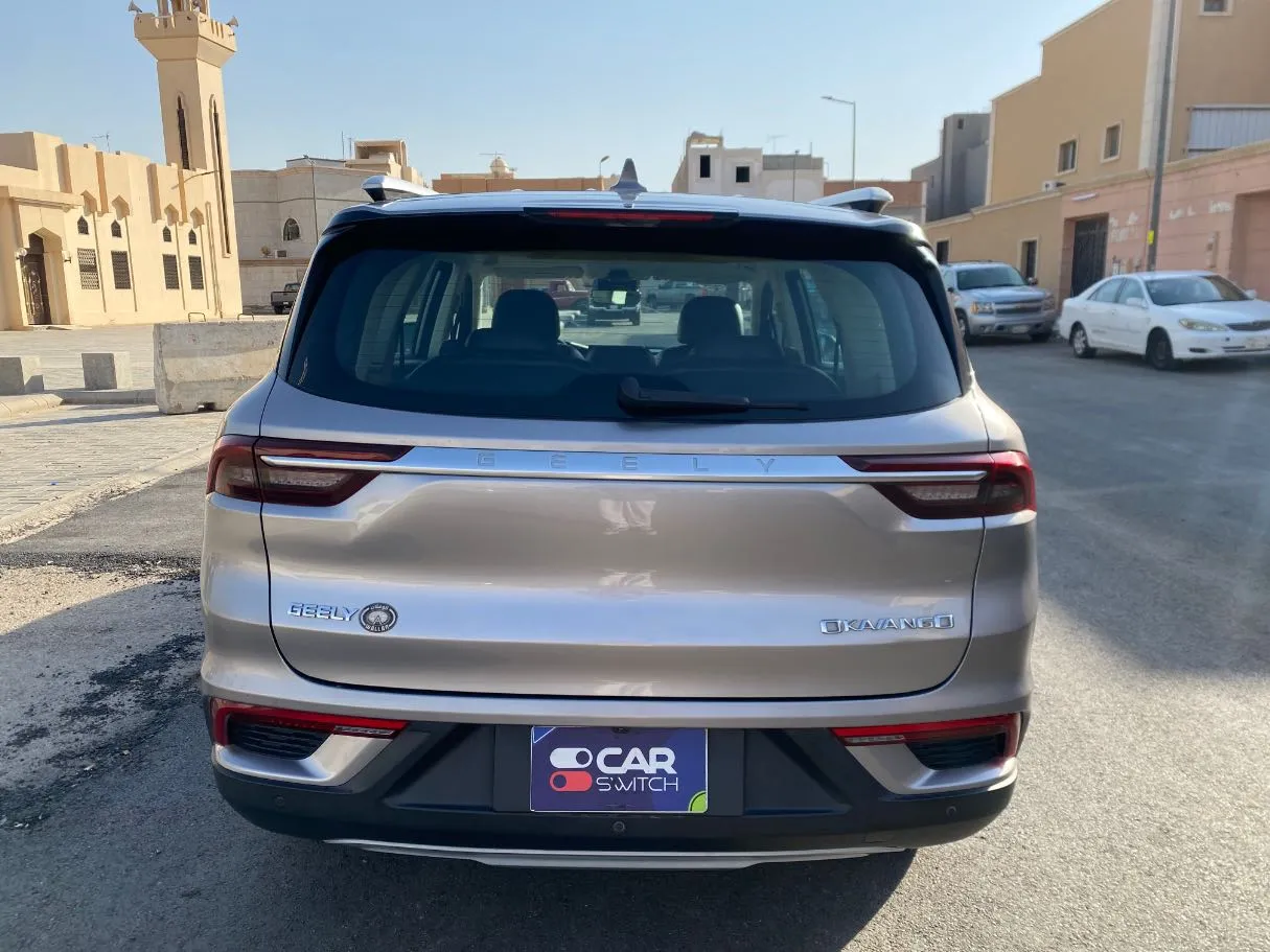 Car image 6