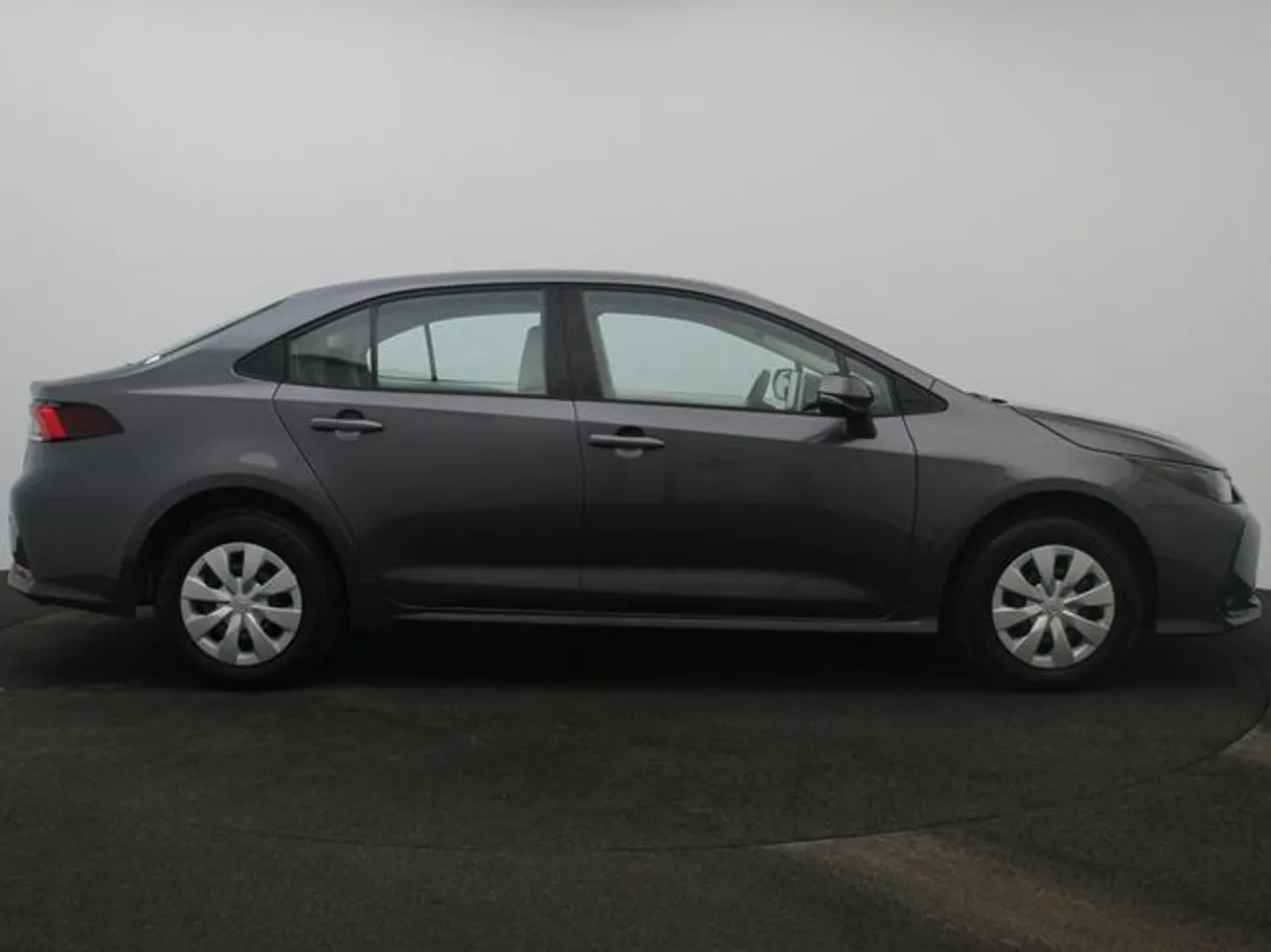 Car image 13
