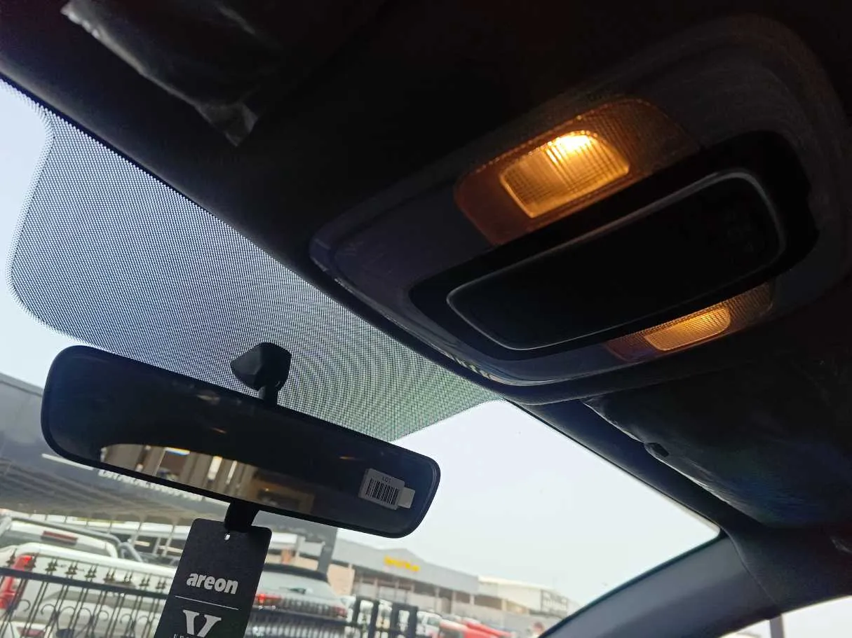 Car image 21